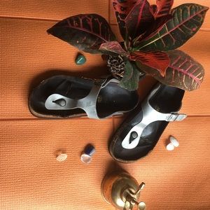 (MAKE AN OFFER )Silver Gizeh Briko-Flor